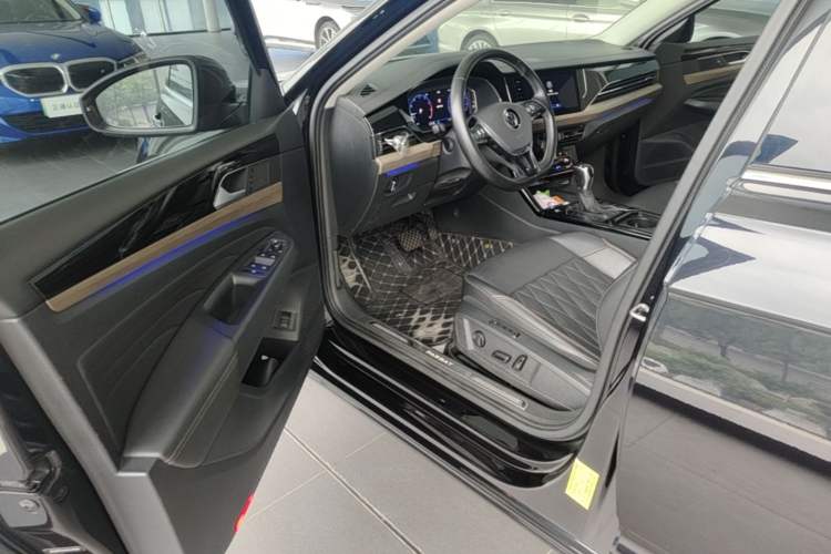 Used Volkswagen Passat 2021 330TSI Elite Edition Driver Seat