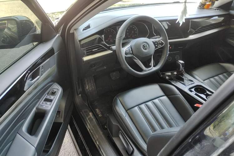 Used Volkswagen Passat 2021 280TSI Business Edition Driver Seat