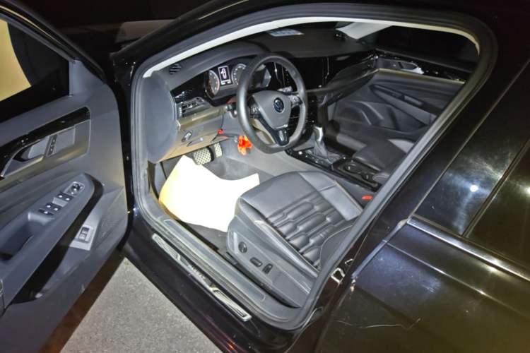 Used Volkswagen Passat 2021 330TSI Elite Edition Driver Seat