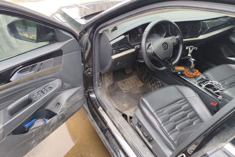 Used Volkswagen Passat 2021 330TSI Elite Edition Driver Seat