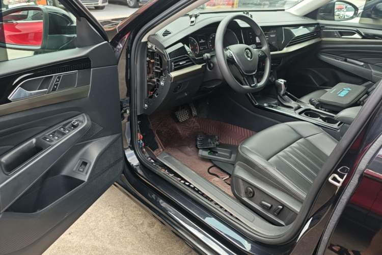 Used Volkswagen Passat 2021 280TSI Business Edition Driver Seat