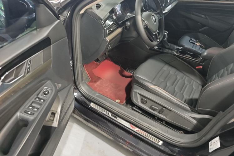 Used Volkswagen Passat 2021 330TSI Elite Edition Driver Seat