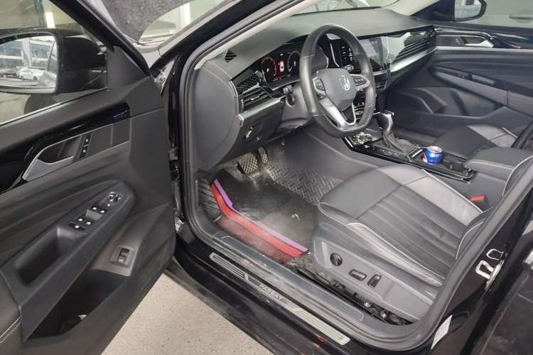Used Volkswagen Passat 2021 330TSI Elite Edition Driver Seat