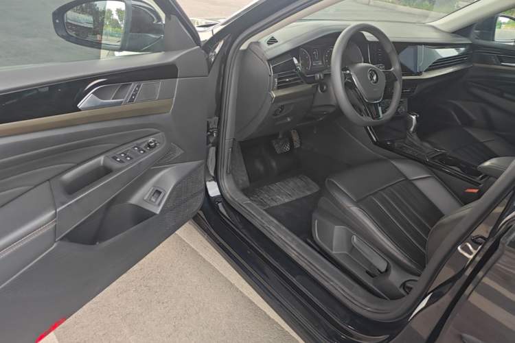 Used Volkswagen Passat 2021 280TSI Business Edition Driver Seat