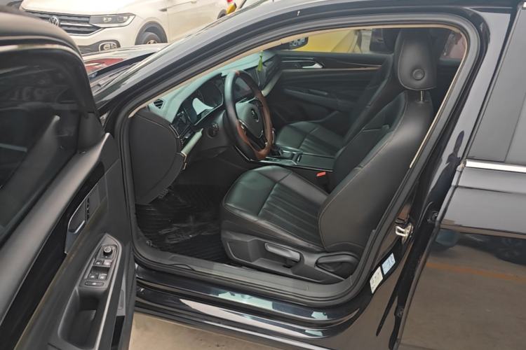 Used Volkswagen Passat 2021 280TSI Business Edition Driver Seat