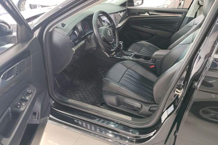Used Volkswagen Passat 2021 280TSI Business Edition Driver Seat