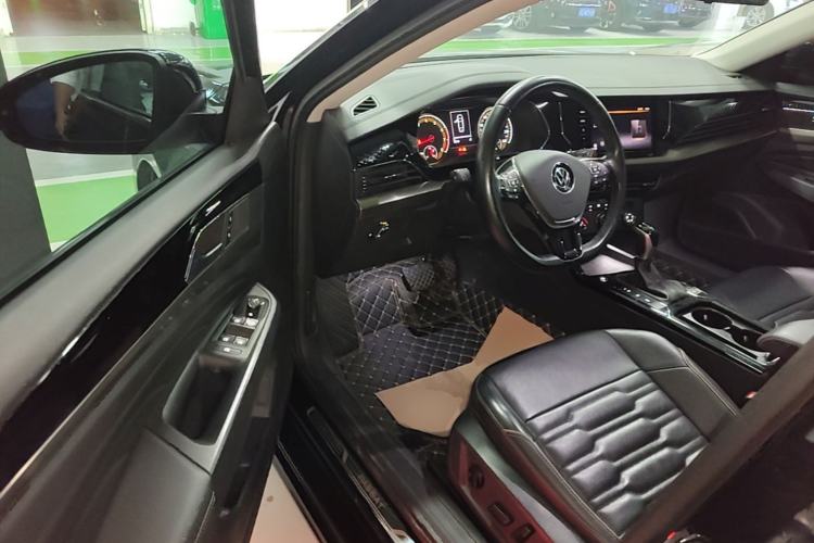 Used Volkswagen Passat 2021 330TSI Elite Edition Driver Seat