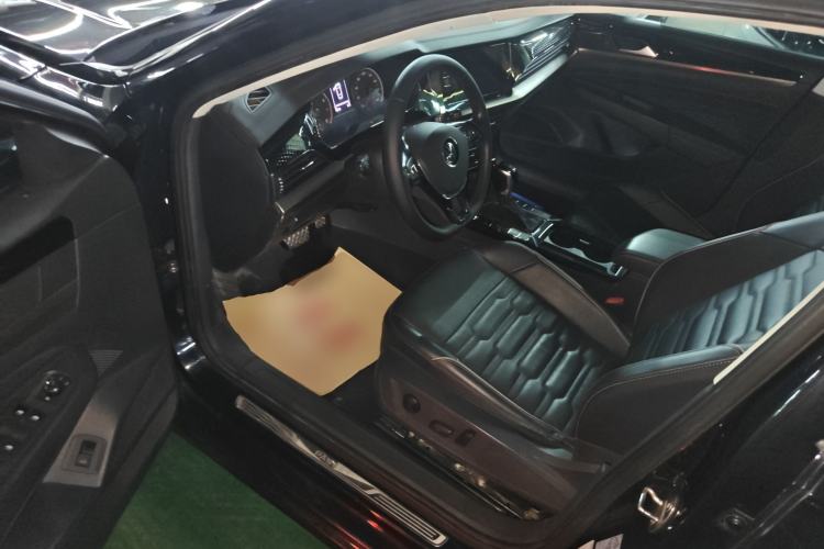 Used Volkswagen Passat 2021 330TSI Elite Edition Driver Seat