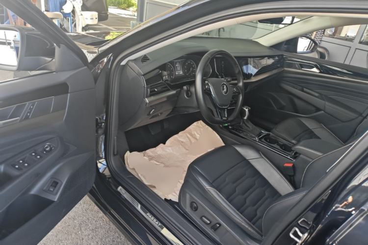 Used Volkswagen Passat 2021 330TSI Elite Edition Driver Seat