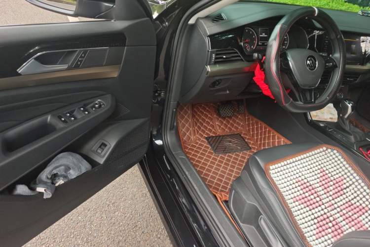 Used Volkswagen Passat 2021 280TSI Business Edition Driver Seat