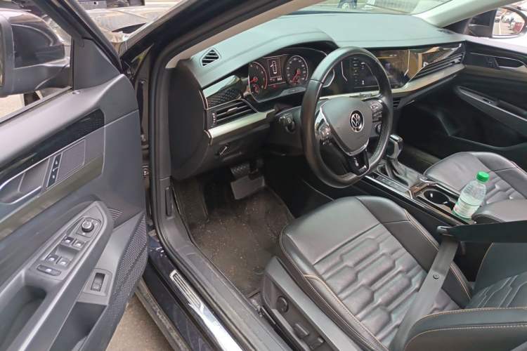 Used Volkswagen Passat 2021 330TSI Elite Edition Driver Seat