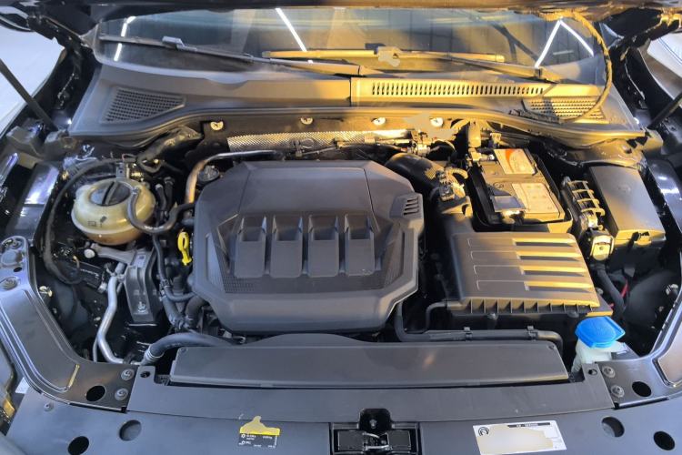 Used Volkswagen Passat 2021 330TSI Elite Edition Engine Bay