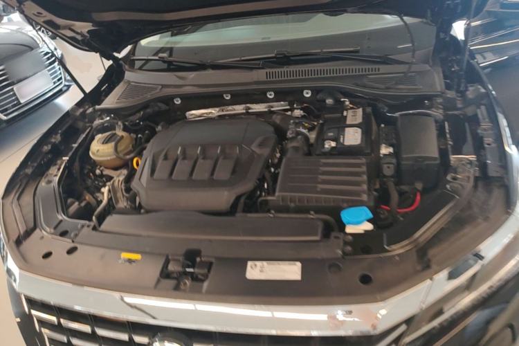 Used Volkswagen Passat 2021 330TSI Luxury Edition Engine Bay
