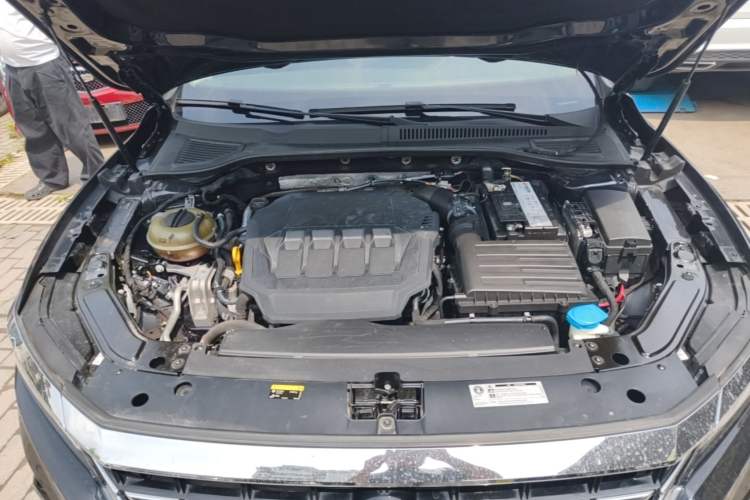 Used Volkswagen Passat 2021 330TSI Elite Edition Engine Bay