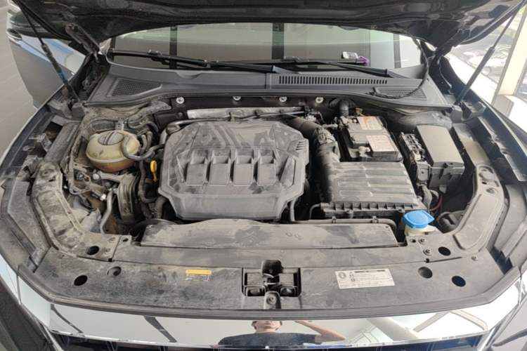 Used Volkswagen Passat 2021 330TSI Elite Edition Engine Bay