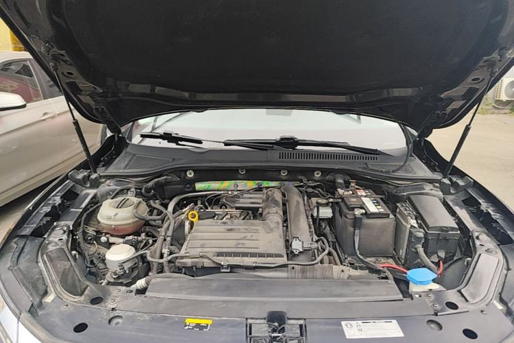 Used Volkswagen Passat 2021 280TSI Business Edition Engine Bay