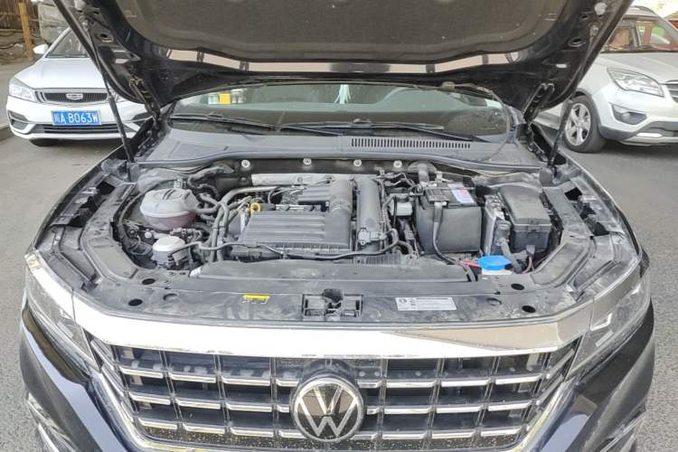 Used Volkswagen Passat 2021 280TSI Business Edition Engine Bay