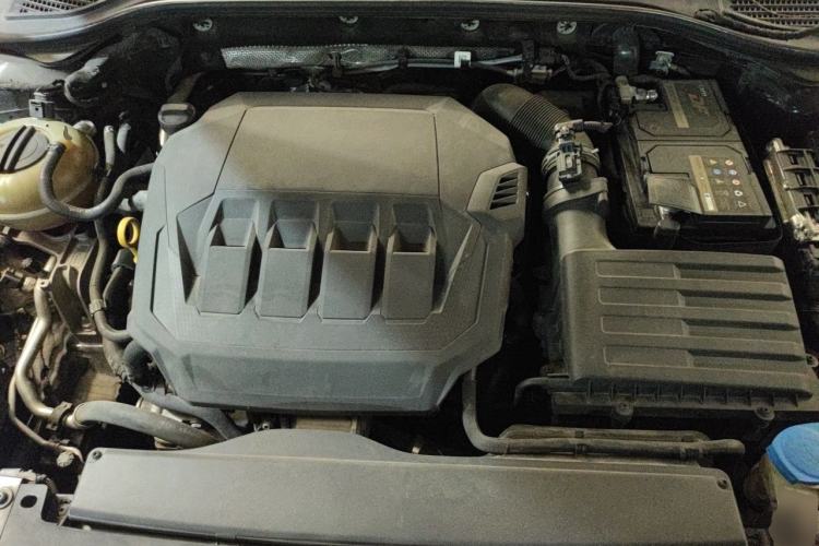 Used Volkswagen Passat 2021 330TSI Luxury Edition Engine Bay