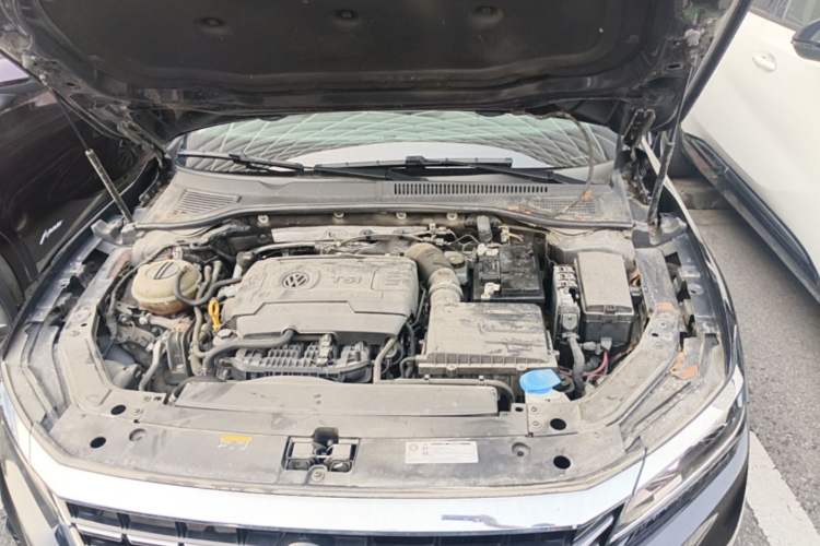 Used Volkswagen Passat 2021 380TSI Flagship Edition Engine Bay