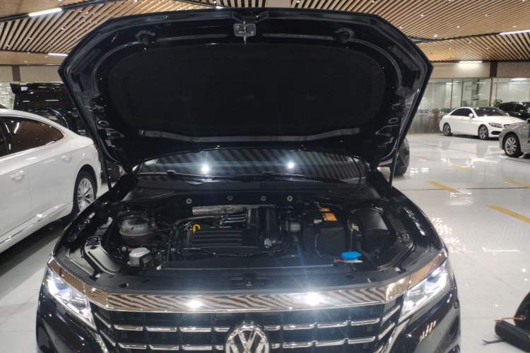 Used Volkswagen Passat 2021 280TSI Elite Edition Engine Bay