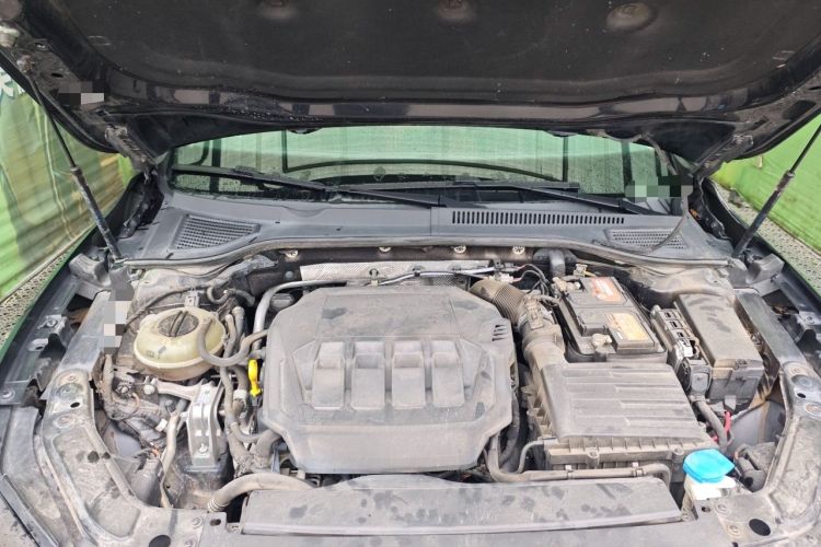 Used Volkswagen Passat 2021 330TSI Luxury Edition Engine Bay