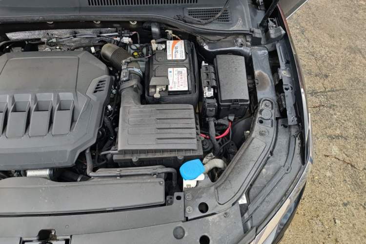 Used Volkswagen Passat 2021 330TSI Elite Edition Engine Bay Left