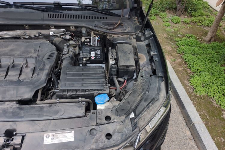 Used Volkswagen Passat 2021 330TSI Elite Edition Engine Bay Left