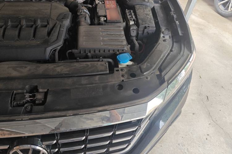 Used Volkswagen Passat 2021 330TSI Elite Edition Engine Bay Left