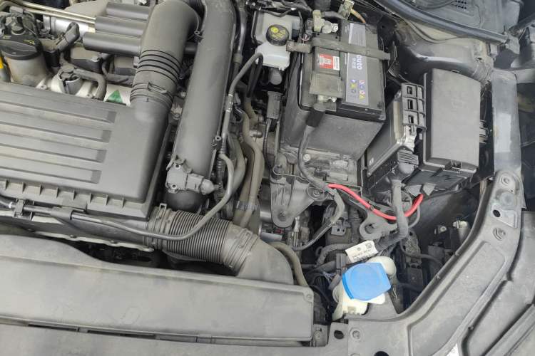 Used Volkswagen Passat 2021 280TSI Elite Edition Engine Bay Left