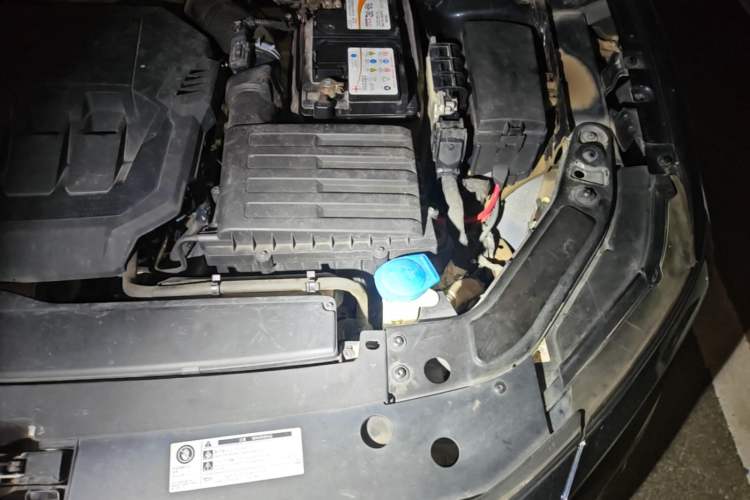 Used Volkswagen Passat 2021 330TSI Elite Edition Engine Bay Left