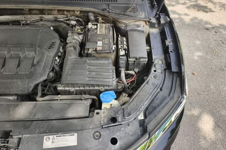 Used Volkswagen Passat 2021 330TSI Elite Edition Engine Bay Left