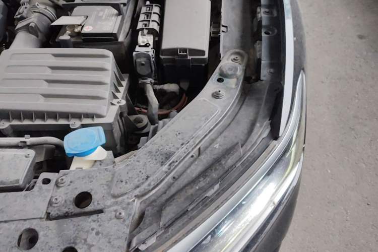 Used Volkswagen Passat 2021 330TSI Elite Edition Engine Bay Left