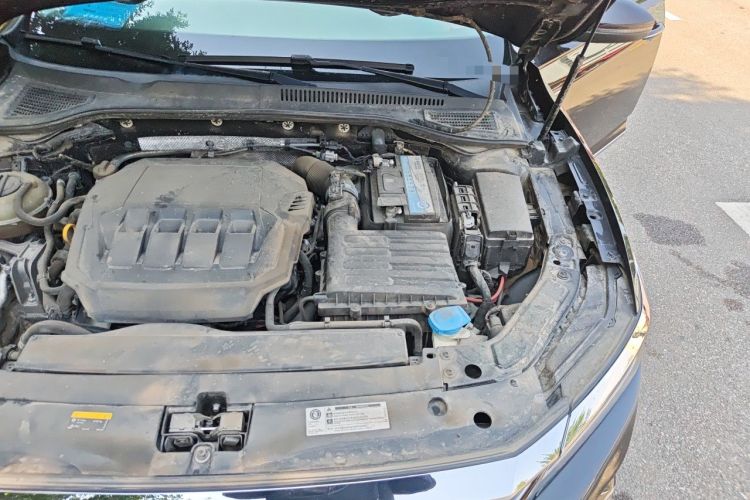 Used Volkswagen Passat 2021 330TSI Luxury Edition Engine Bay Left