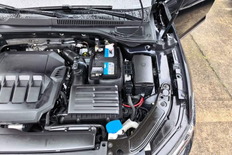 Used Volkswagen Passat 2021 330TSI Elite Edition Engine Bay Left