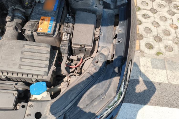 Used Volkswagen Passat 2021 330TSI Luxury Edition Engine Bay Left