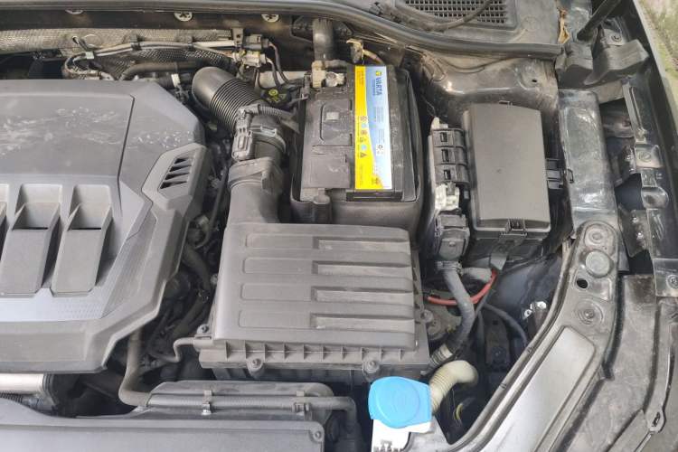 Used Volkswagen Passat 2021 330TSI Elite Edition Engine Bay Left