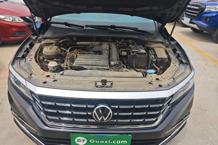 Used Volkswagen Passat 2021 280TSI Business Edition Engine Bay