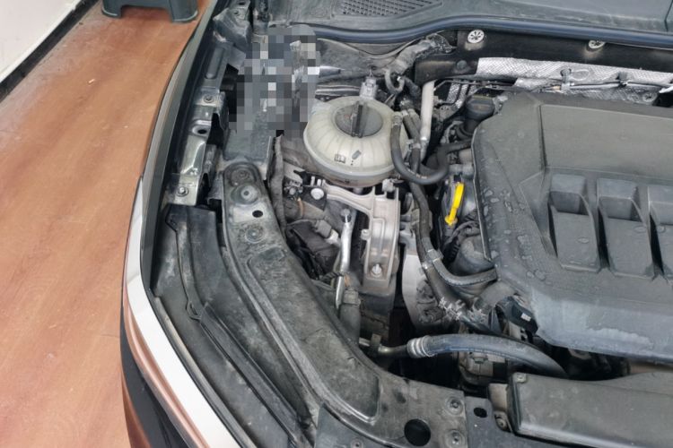 Used Volkswagen Passat 2021 330TSI Luxury Edition Engine Bay Right