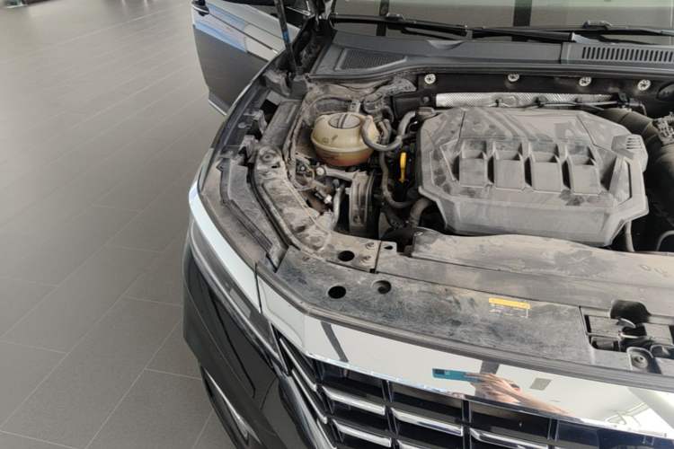 Used Volkswagen Passat 2021 330TSI Elite Edition Engine Bay Right