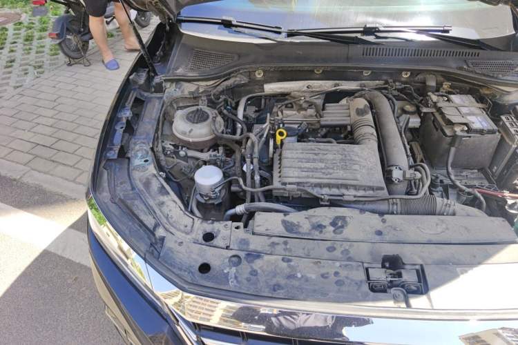 Used Volkswagen Passat 2021 280TSI Business Edition Engine Bay Right