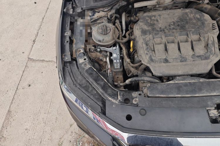 Used Volkswagen Passat 2021 330TSI Luxury Edition Engine Bay Right