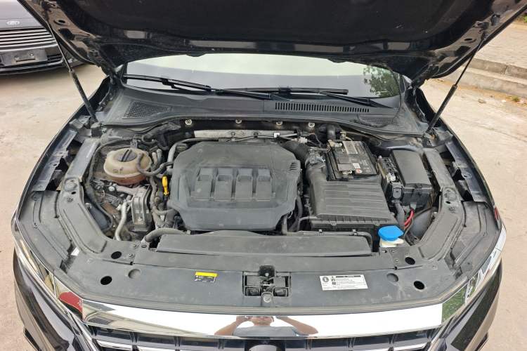 Used Volkswagen Passat 2021 330TSI Elite Edition Engine Bay