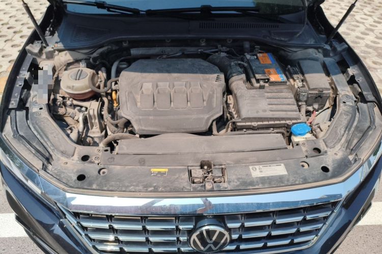 Used Volkswagen Passat 2021 330TSI Luxury Edition Engine Bay