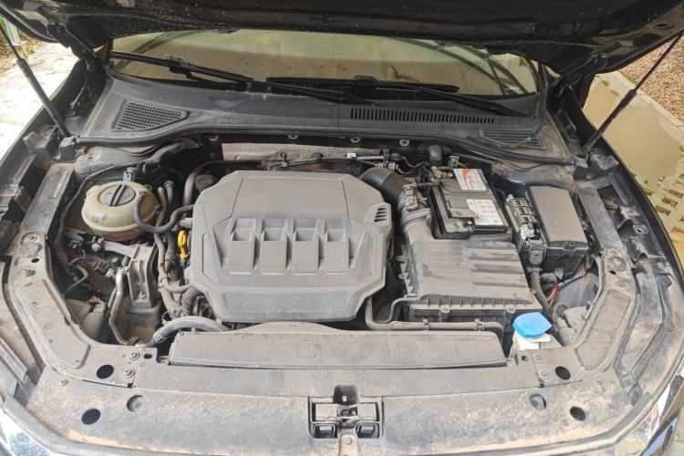 Used Volkswagen Passat 2021 330TSI Luxury Edition Engine Bay