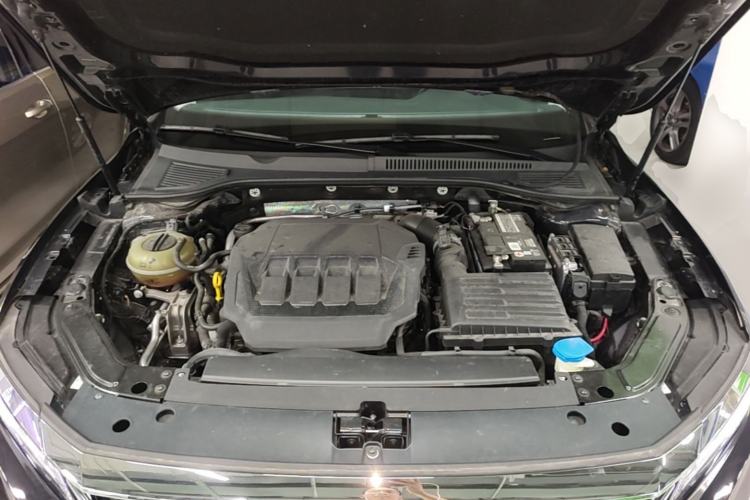 Used Volkswagen Passat 2021 330TSI Elite Edition Engine Bay