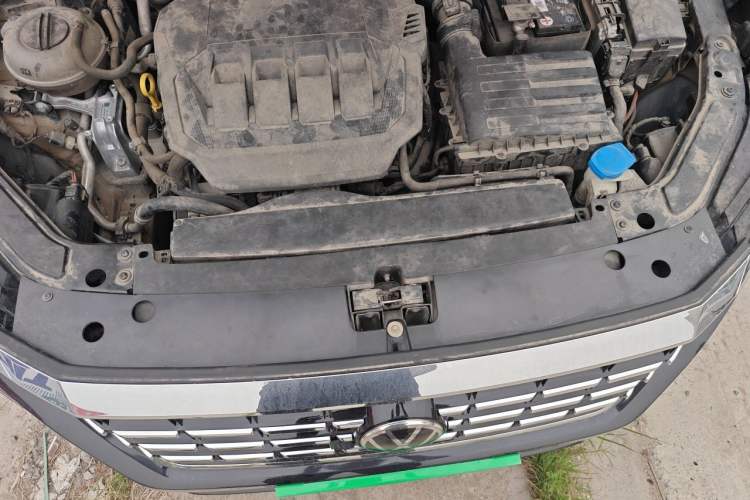 Used Volkswagen Passat 2021 330TSI Luxury Edition Engine Bay