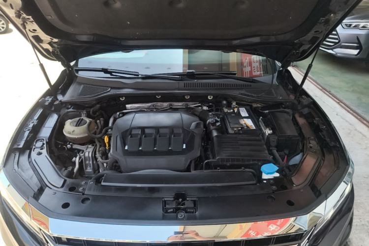 Used Volkswagen Passat 2021 330TSI Luxury Edition Engine Bay