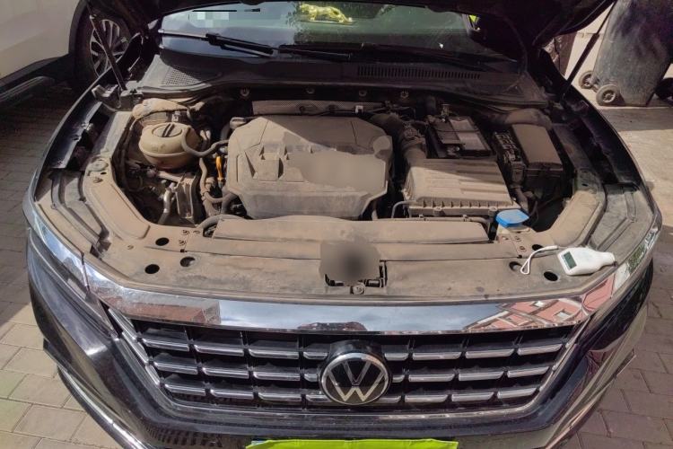 Used Volkswagen Passat 2021 330TSI Elite Edition Engine Bay