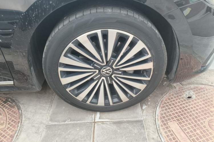 Used Volkswagen Passat 2021 330TSI Luxury Edition Exterior 1