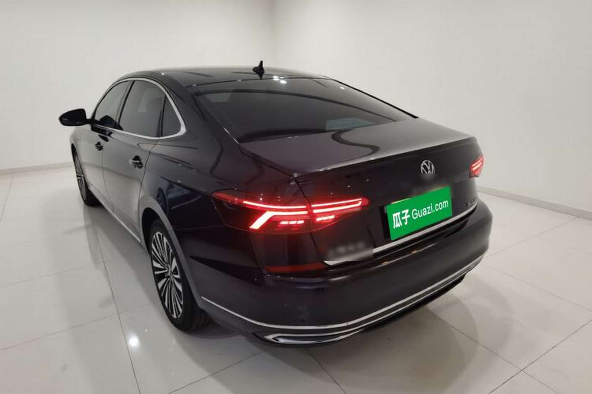 Used Volkswagen Passat 2021 330TSI Luxury Edition Exterior 2